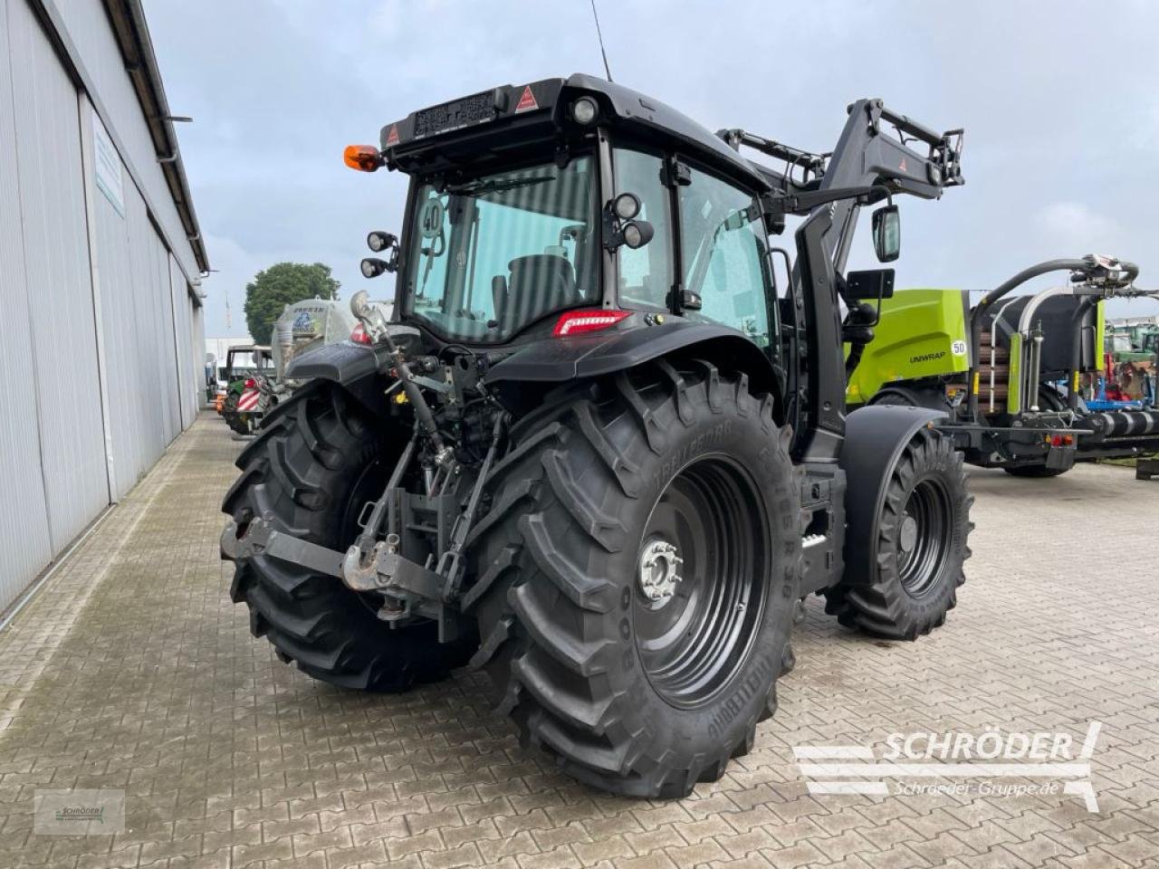 Traktor du type Valtra G 115 A, Gebrauchtmaschine en Wildeshausen (Photo 3)