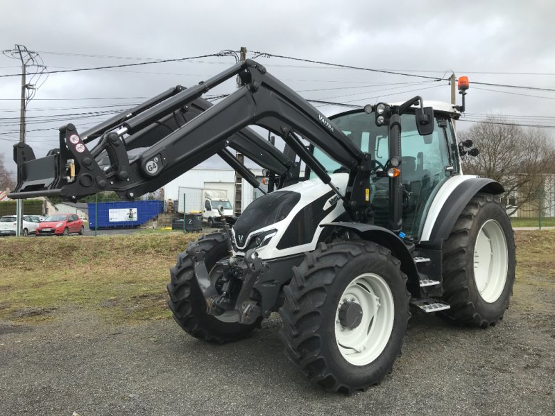 Traktor van het type Valtra G 115 ACTIVE, Gebrauchtmaschine in UZERCHE (Foto 1)