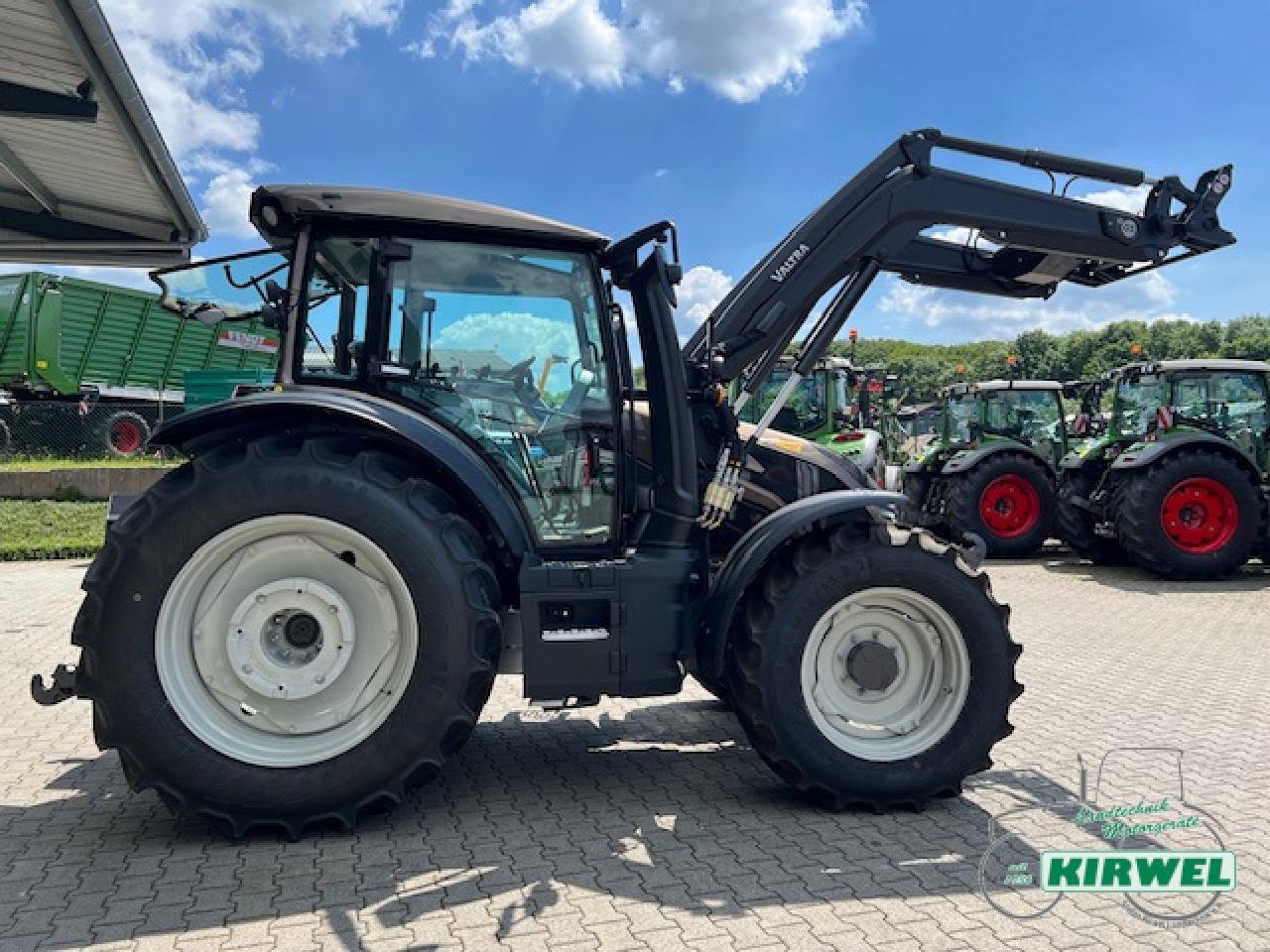 Traktor del tipo Valtra G 125 Active, Neumaschine en Blankenheim (Imagen 7)