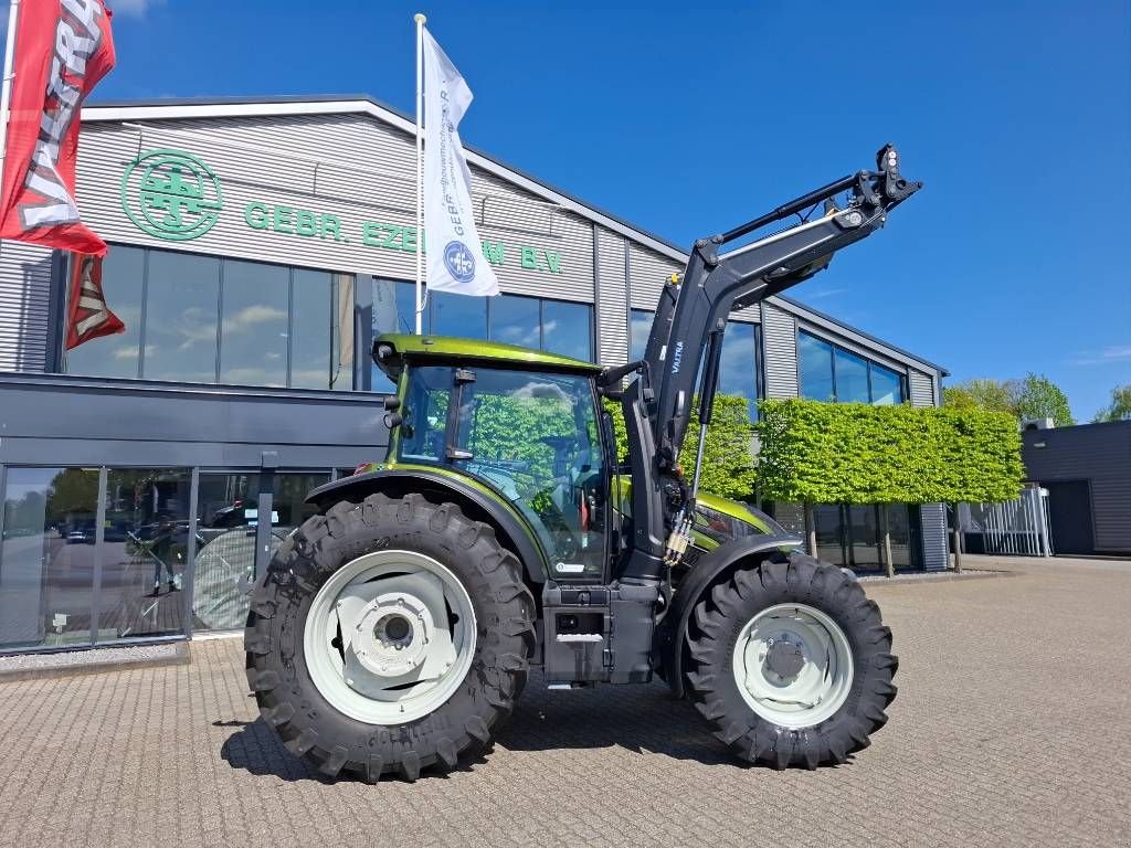 Traktor typu Valtra G 125 Active, Neumaschine w Borne (Zdjęcie 5)