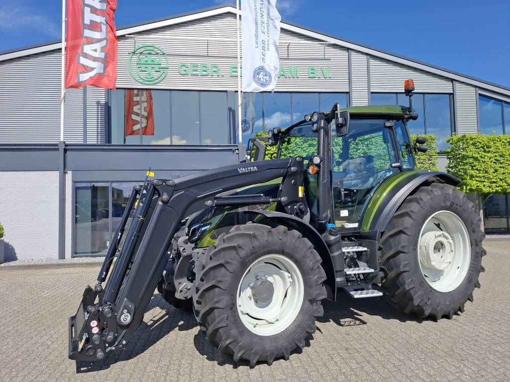 Traktor typu Valtra G 125 Active, Neumaschine w Borne (Zdjęcie 4)