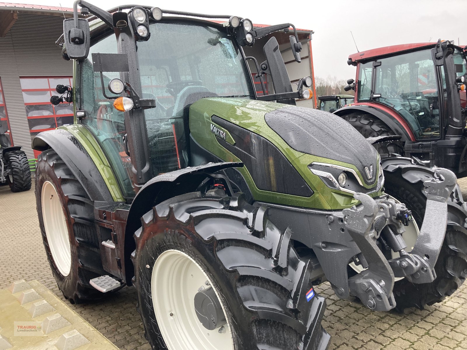 Traktor Türe ait Valtra G 125 Aktiv, Neumaschine içinde Mainburg/Wambach (resim 7)