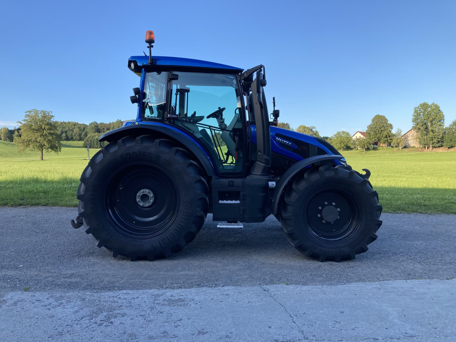 Traktor van het type Valtra G 125 eA (105,115,135), Gebrauchtmaschine in Amtzell (Foto 3)