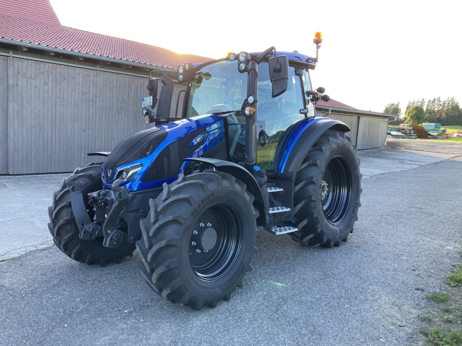 Traktor van het type Valtra G 125 eA (105,115,135), Gebrauchtmaschine in Amtzell (Foto 5)