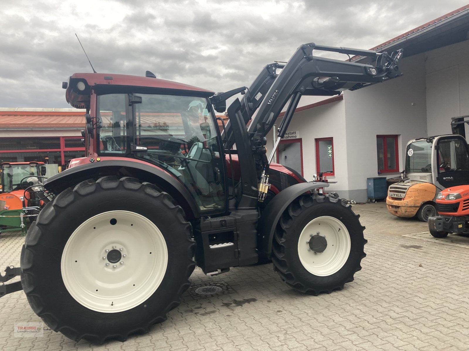 Traktor del tipo Valtra G 125 Versu m. FL, Neumaschine en Mainburg/Wambach (Imagen 9)