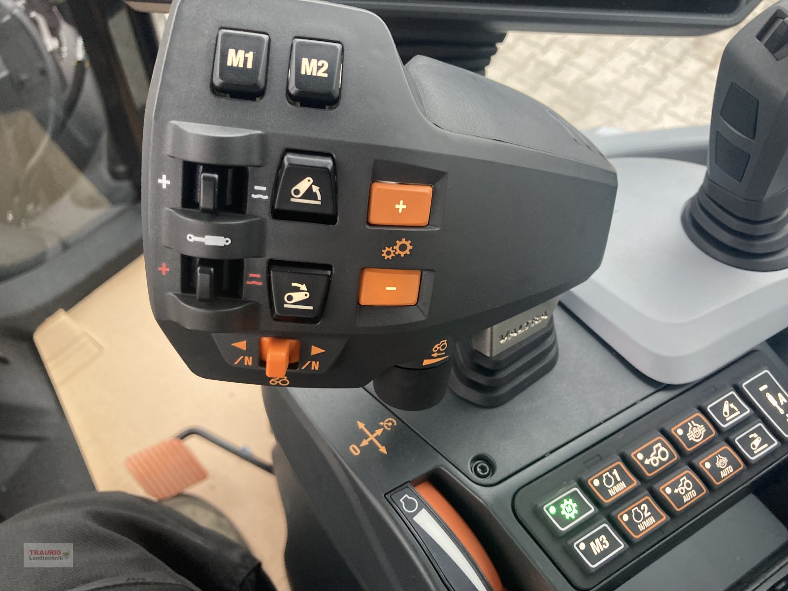 Traktor del tipo Valtra G 125 Versu m. FL, Neumaschine In Mainburg/Wambach (Immagine 15)