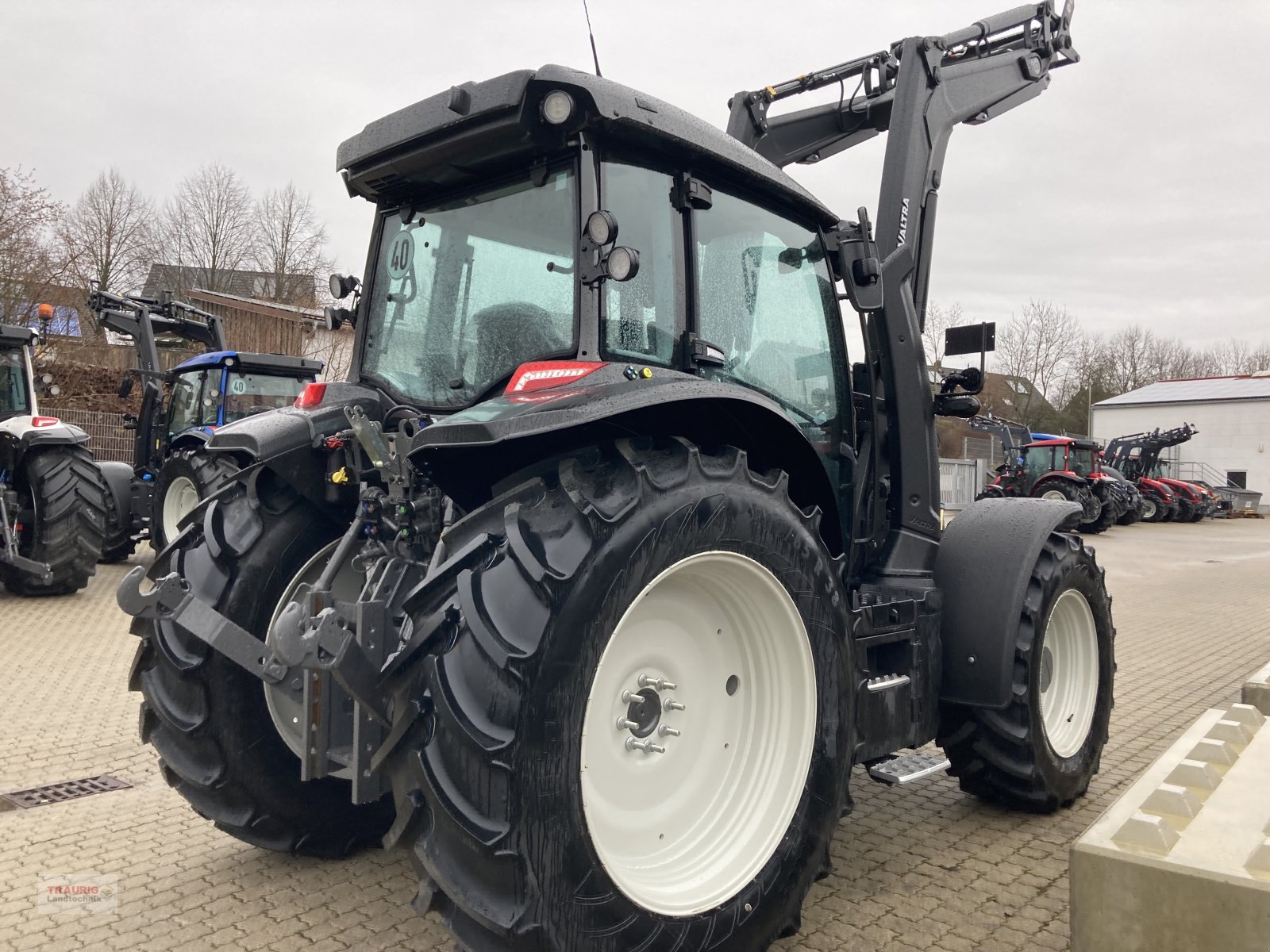 Traktor typu Valtra G 125A m. FL, Neumaschine v Mainburg/Wambach (Obrázek 4)