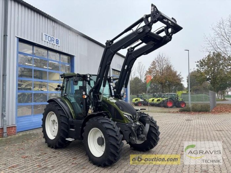 Traktor от тип Valtra G 135 A 1B9, Gebrauchtmaschine в Meppen (Снимка 2)