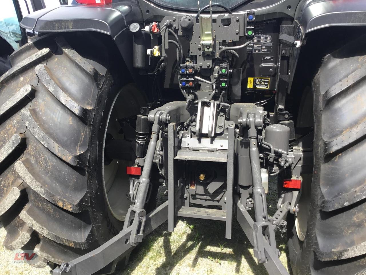 Traktor tipa Valtra G 135 A GL, Neumaschine u Eggenfelden (Slika 3)