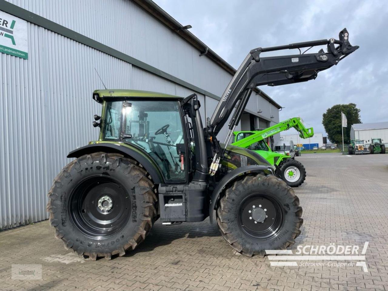 Traktor del tipo Valtra G 135 A, Neumaschine en Hemmoor (Imagen 2)