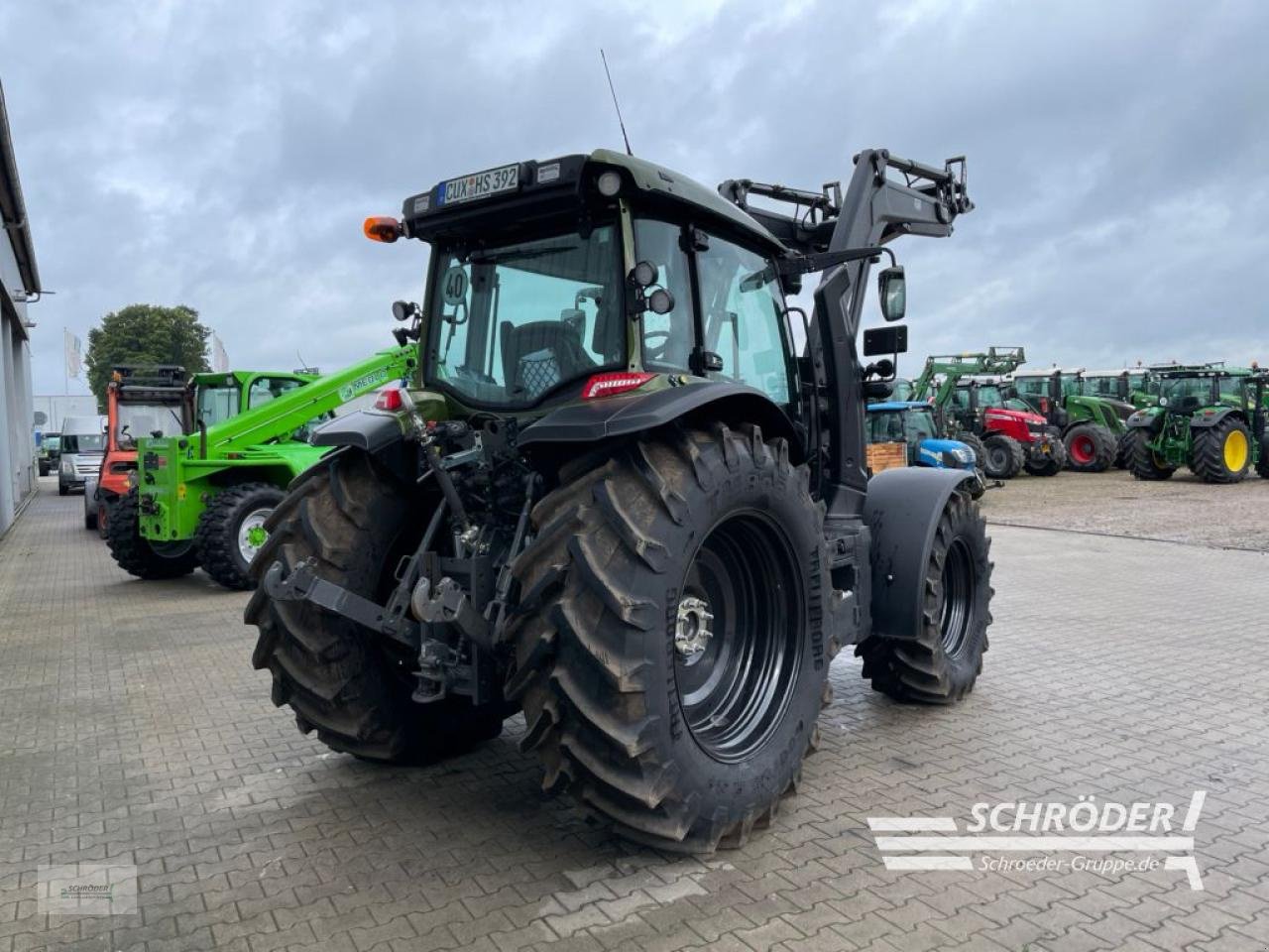 Traktor del tipo Valtra G 135 A, Neumaschine en Hemmoor (Imagen 3)