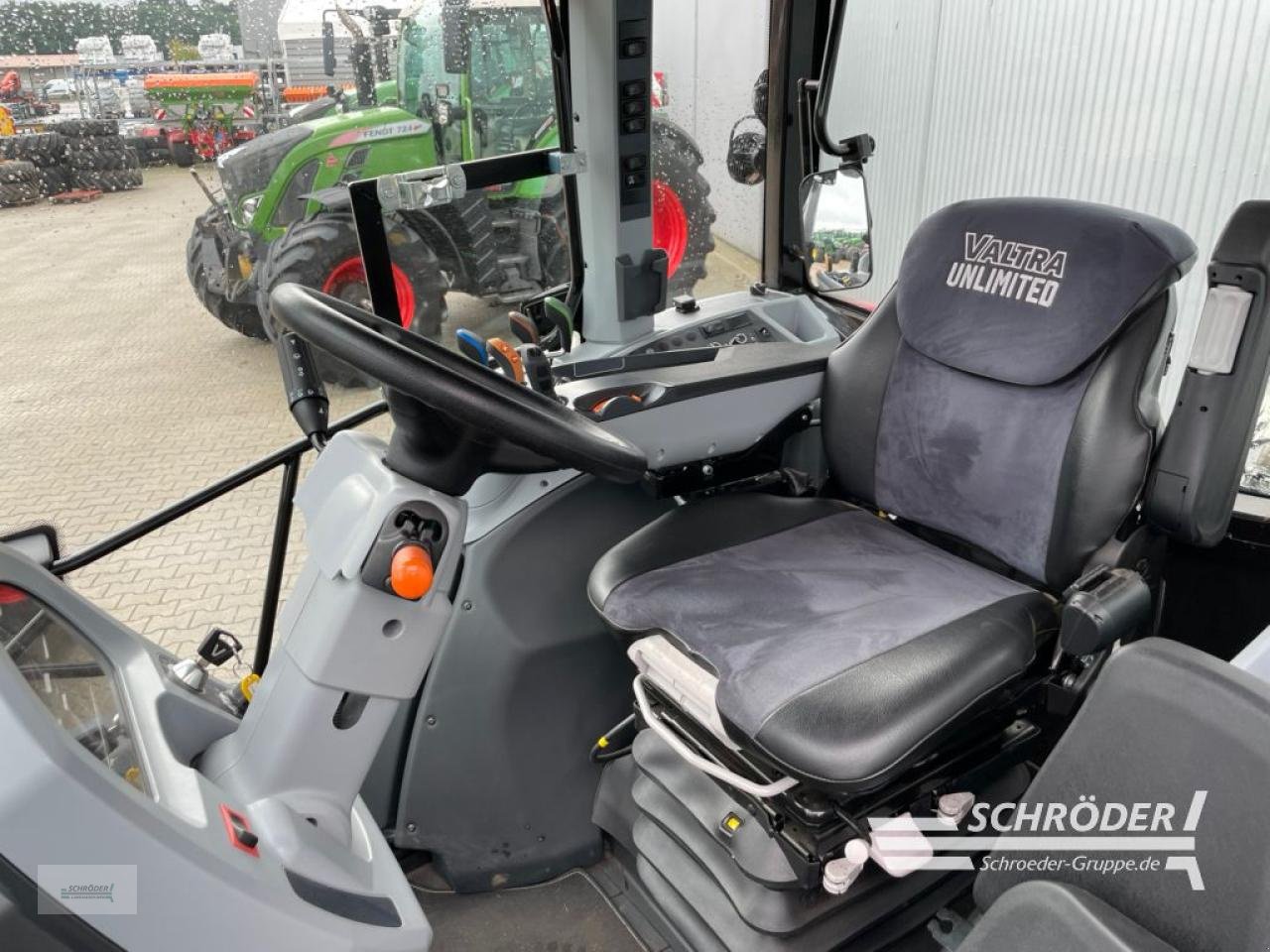 Traktor tipa Valtra G 135 A, Neumaschine u Hemmoor (Slika 11)