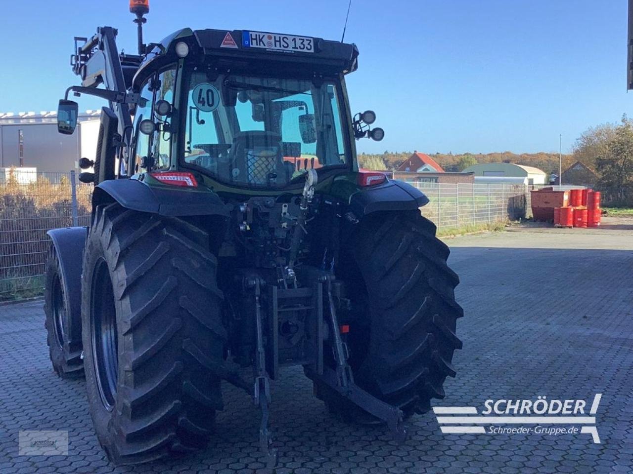 Traktor of the type Valtra G 135 A, Neumaschine in Norden (Picture 11)