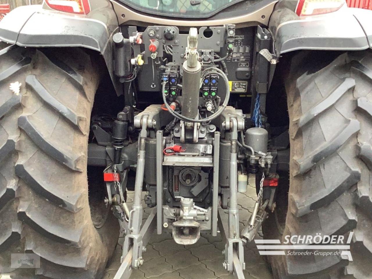 Traktor του τύπου Valtra G 135 V, Neumaschine σε Wildeshausen (Φωτογραφία 5)