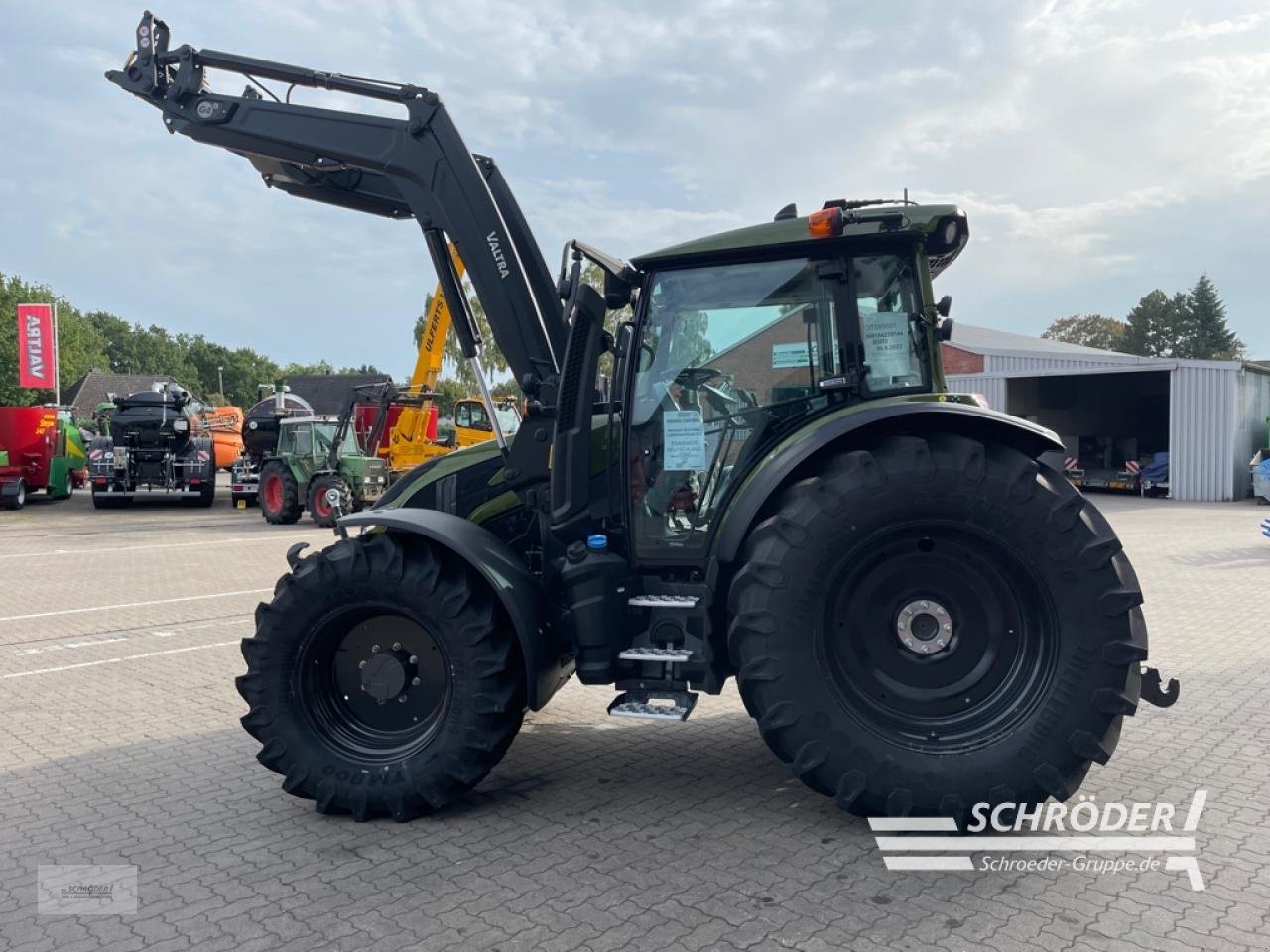 Traktor del tipo Valtra G 135 V, Neumaschine en Völkersen (Imagen 4)