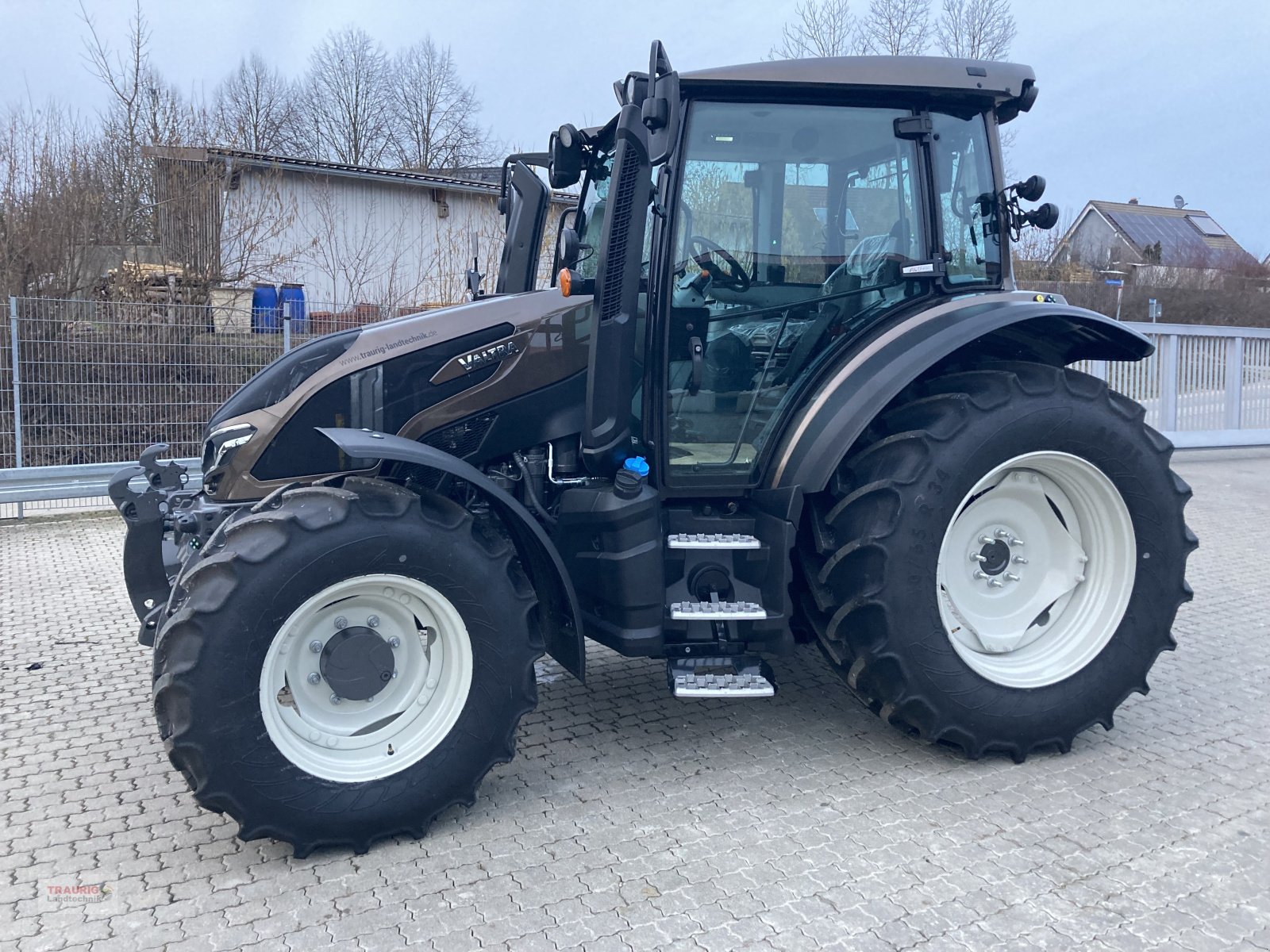 Traktor du type Valtra G105 A, Neumaschine en Mainburg/Wambach (Photo 1)