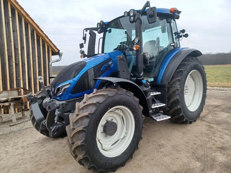 Traktor του τύπου Valtra G115 Active, Neumaschine σε Uffenheim (Φωτογραφία 1)