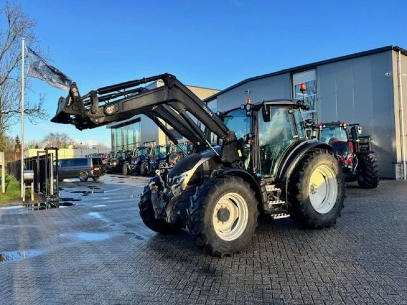 Traktor от тип Valtra G115 hitech, 1625 uur, G4 voorlader!, Gebrauchtmaschine в Marknesse (Снимка 1)