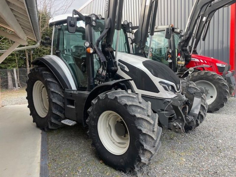 Traktor of the type Valtra G115, Gebrauchtmaschine in JOZE (Picture 1)