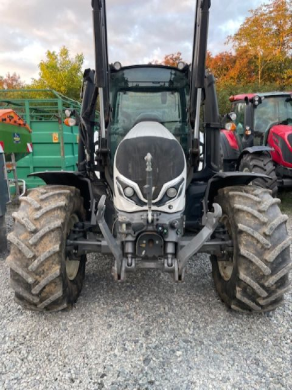 Traktor of the type Valtra G115, Gebrauchtmaschine in JOZE (Picture 3)