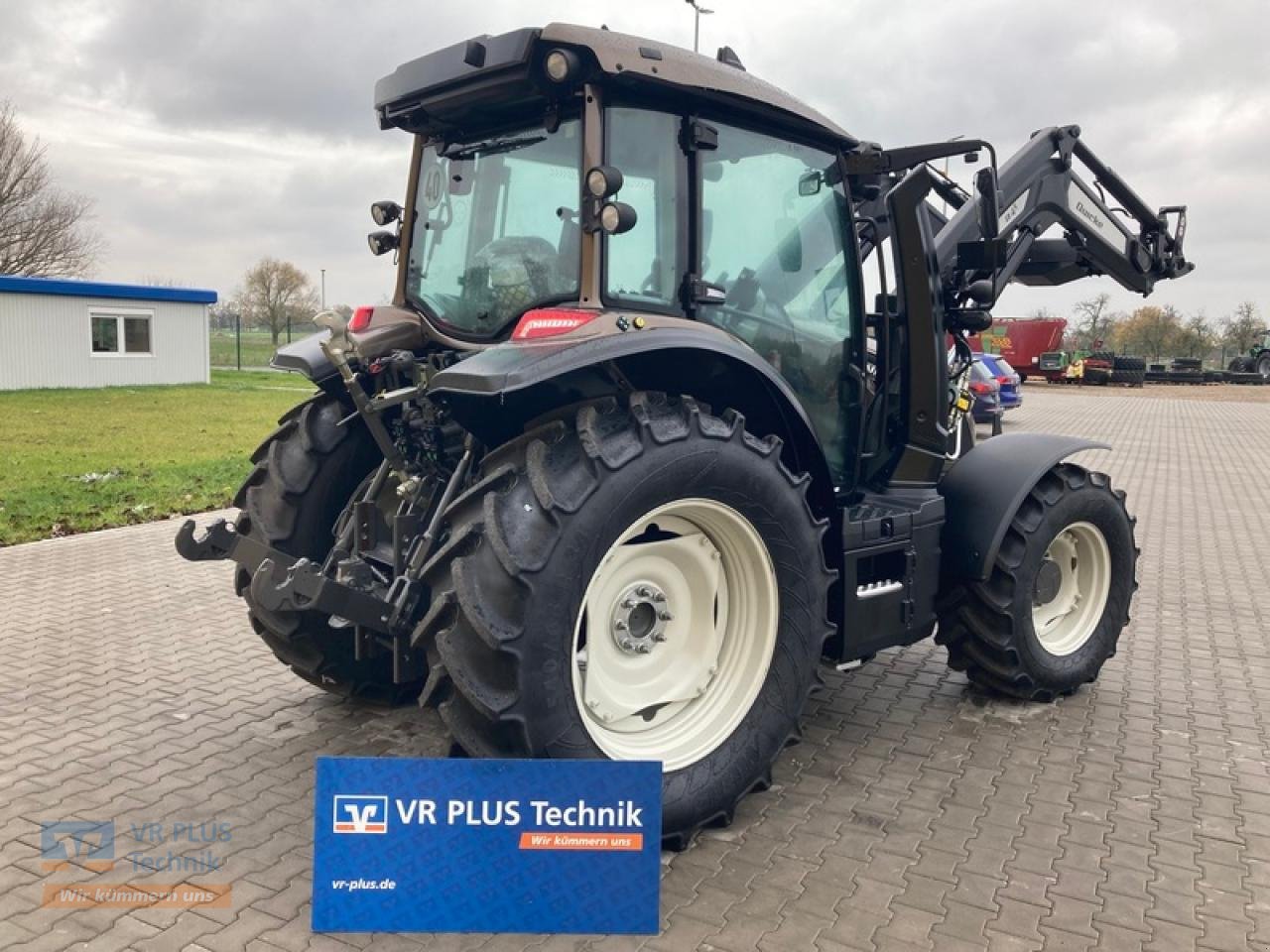 Traktor van het type Valtra G115V, Gebrauchtmaschine in Osterburg (Foto 3)