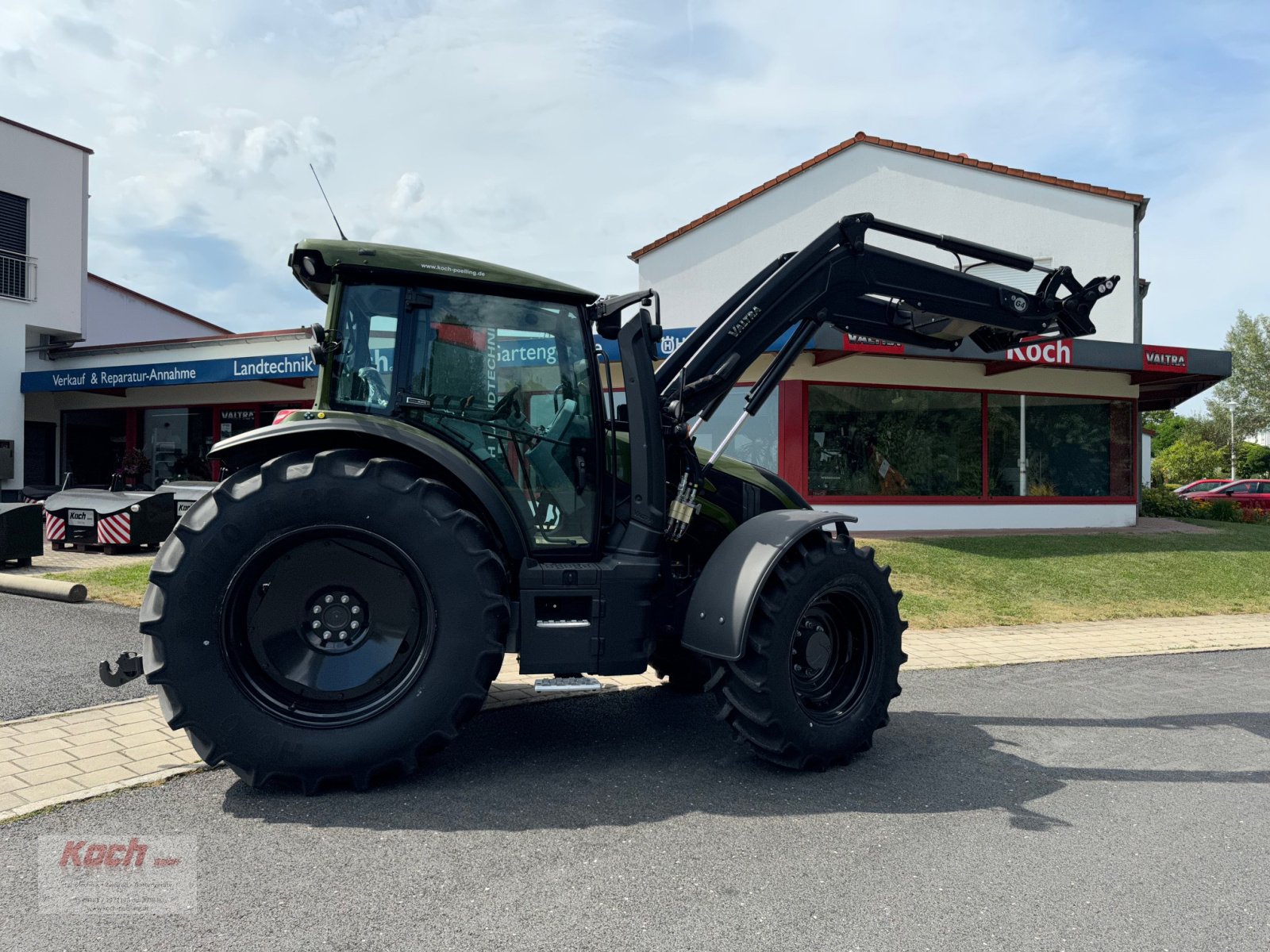 Traktor tipa Valtra G125 A, Neumaschine u Neumarkt / Pölling (Slika 2)