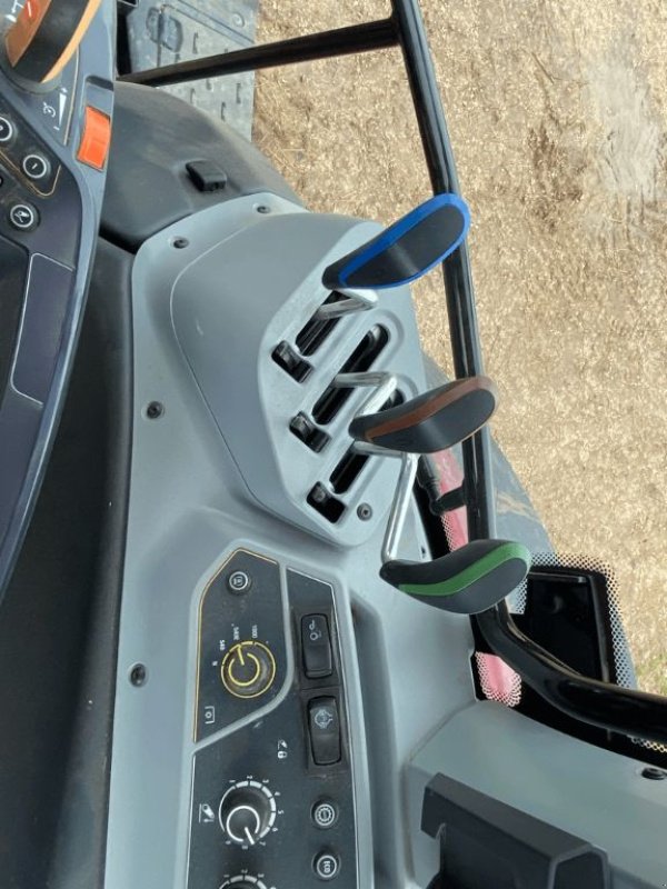 Traktor des Typs Valtra G125, Gebrauchtmaschine in CHEMAUDIN ET VAUX (Bild 6)