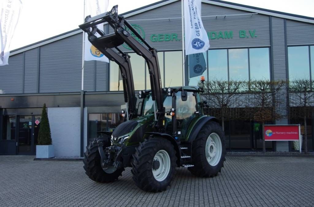 Traktor van het type Valtra G125, Neumaschine in Borne (Foto 1)