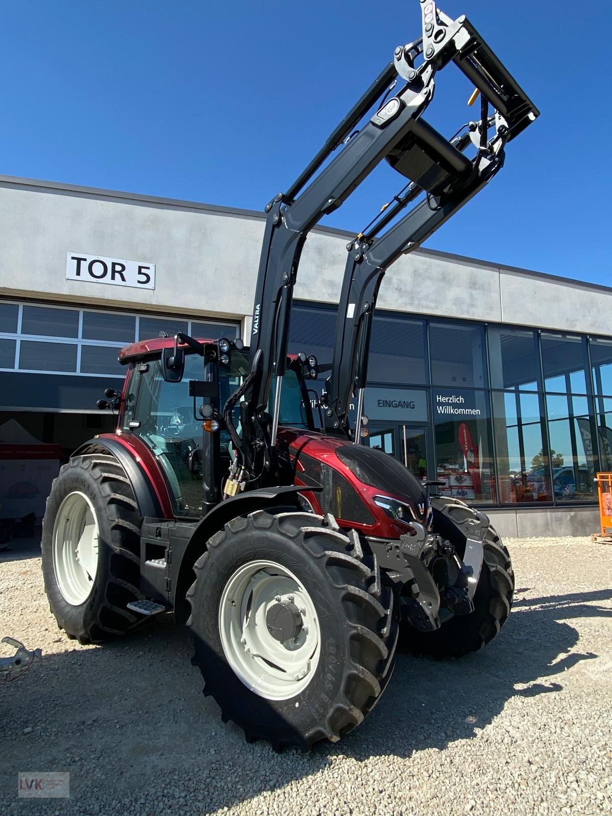 Traktor typu Valtra G125ea, Neumaschine v Weißenburg (Obrázok 2)