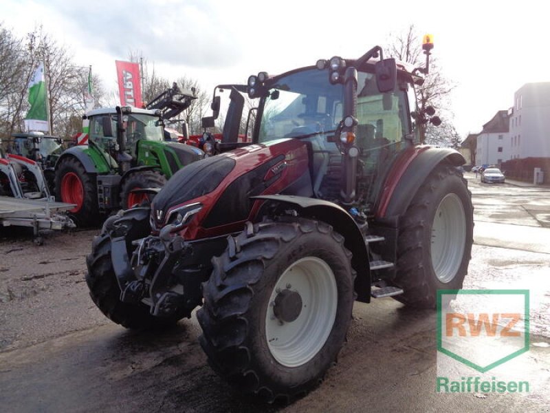 Traktor tip Valtra G135 A Schlepper, Gebrauchtmaschine in Saarburg (Poză 1)