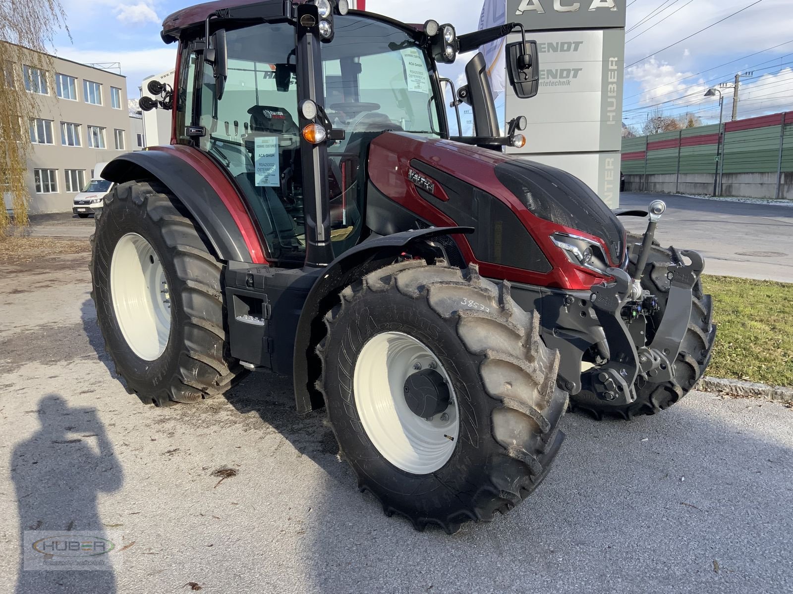 Traktor van het type Valtra G135 ACTIVE, Neumaschine in Kundl/Tirol (Foto 1)