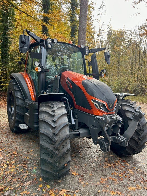 Traktor tip Valtra G135 Active, Vorführmaschine in Schaffhausen (Poză 3)