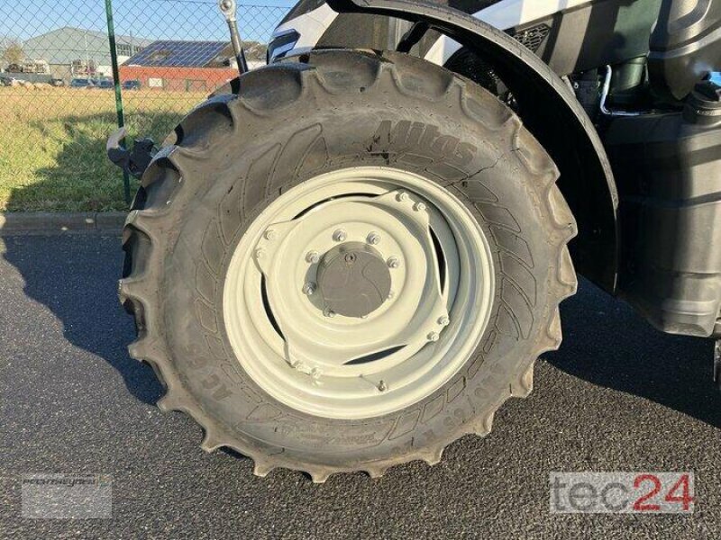 Traktor του τύπου Valtra G135 V, Vorführmaschine σε Wegberg (Φωτογραφία 11)