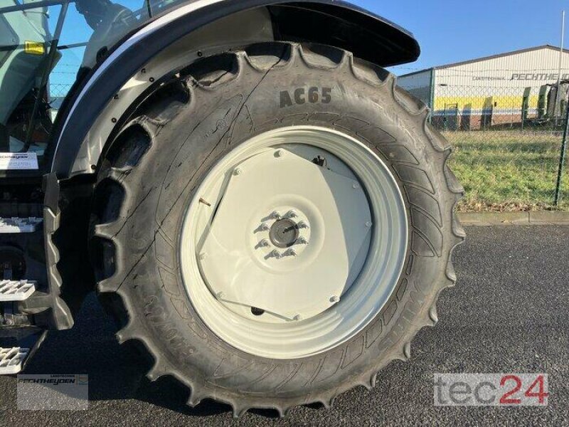 Traktor του τύπου Valtra G135 V, Vorführmaschine σε Wegberg (Φωτογραφία 3)