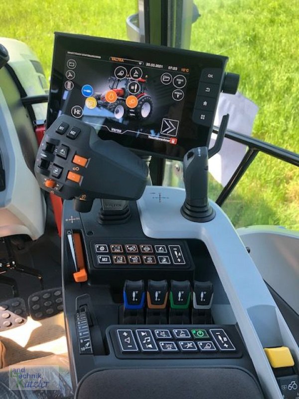 Traktor des Typs Valtra G135 VERSU, Vorführmaschine in Deutsch-Wagram (Bild 9)