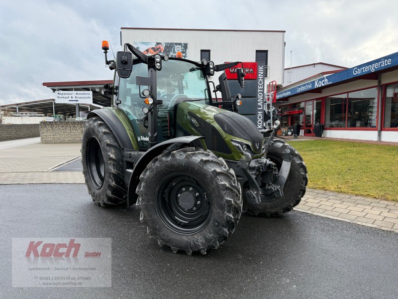 Traktor типа Valtra G135 Versu, Gebrauchtmaschine в Neumarkt / Pölling (Фотография 1)