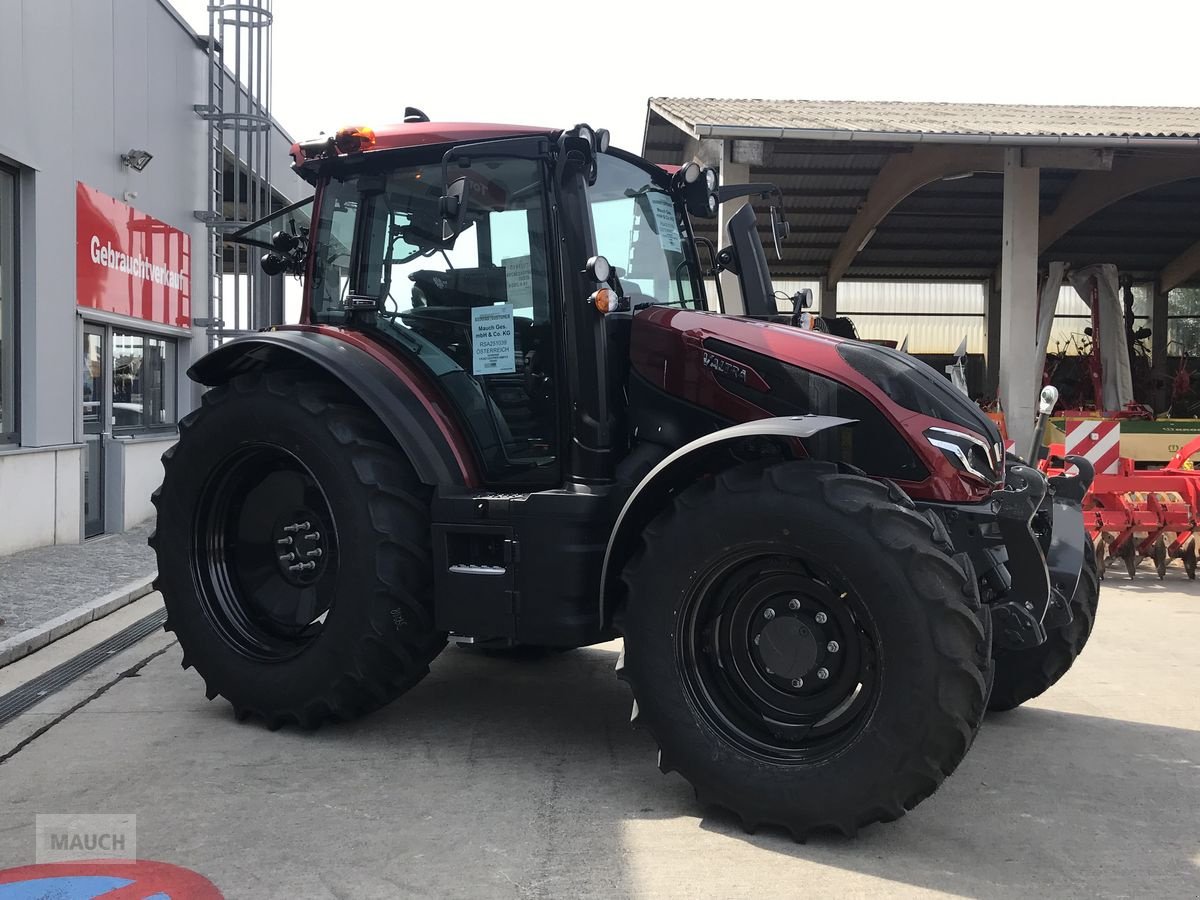 Traktor del tipo Valtra G135 VERSU, Neumaschine In Burgkirchen (Immagine 9)