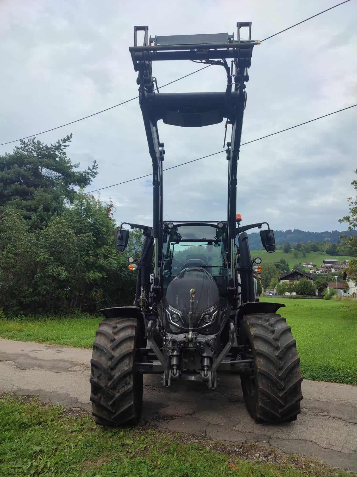 Traktor του τύπου Valtra G135 Versu, Gebrauchtmaschine σε Sonthofen (Φωτογραφία 2)