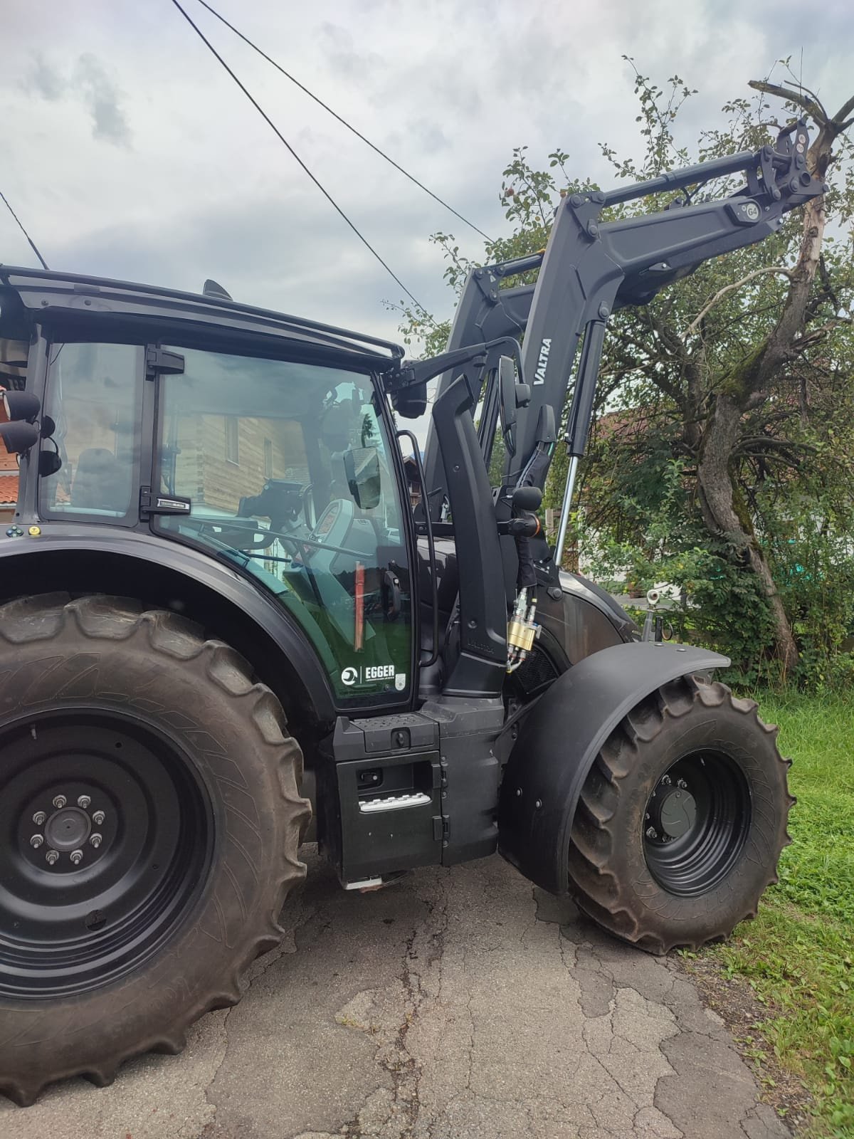 Traktor типа Valtra G135 Versu, Gebrauchtmaschine в Sonthofen (Фотография 3)