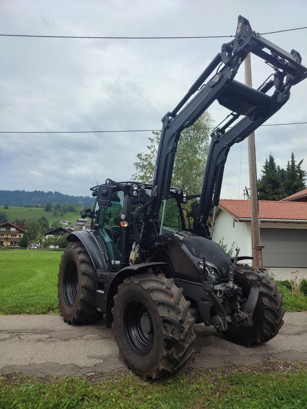 Traktor du type Valtra G135 Versu, Gebrauchtmaschine en Sonthofen (Photo 4)