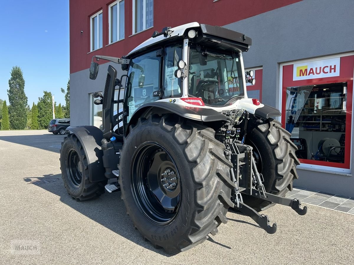 Traktor του τύπου Valtra G135, Neumaschine σε Burgkirchen (Φωτογραφία 8)