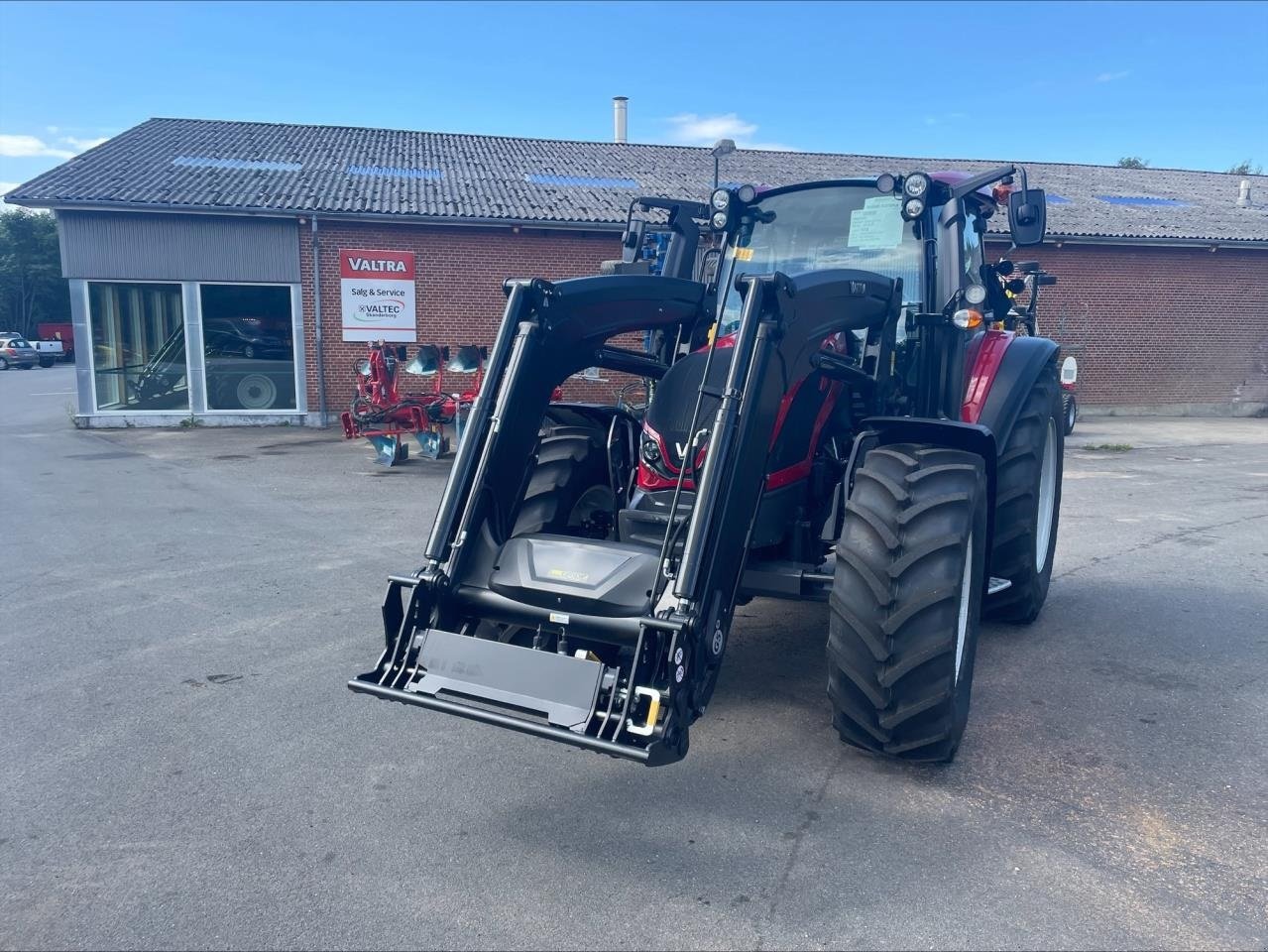 Traktor des Typs Valtra G135A, Gebrauchtmaschine in Skanderborg (Bild 4)