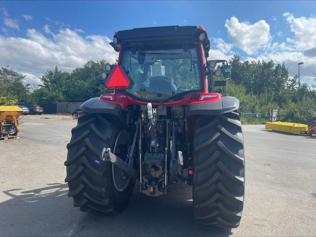 Traktor типа Valtra G135A, Gebrauchtmaschine в Skanderborg (Фотография 8)