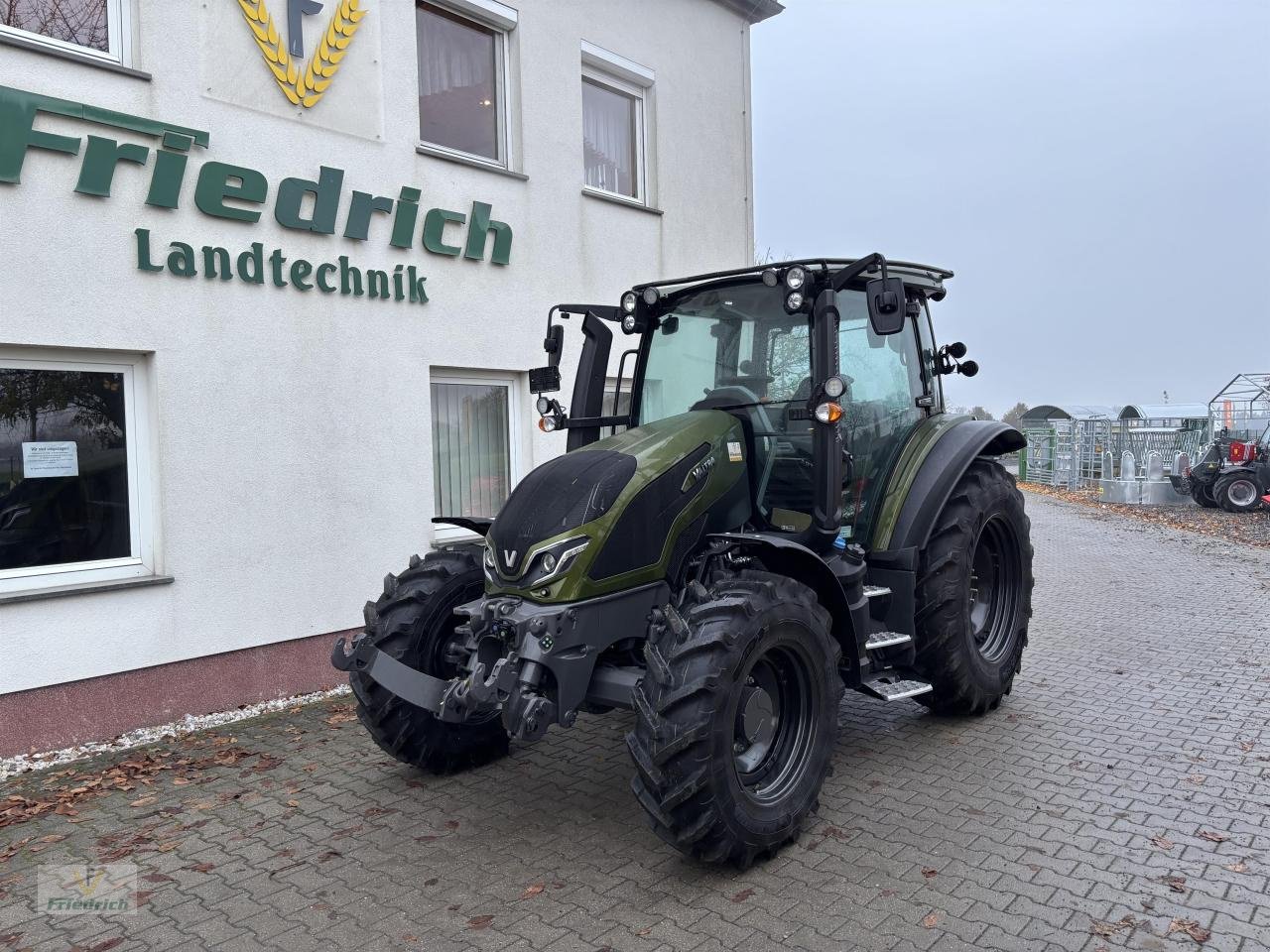 Traktor van het type Valtra G135A, Neumaschine in Bad Lausick (Foto 2)