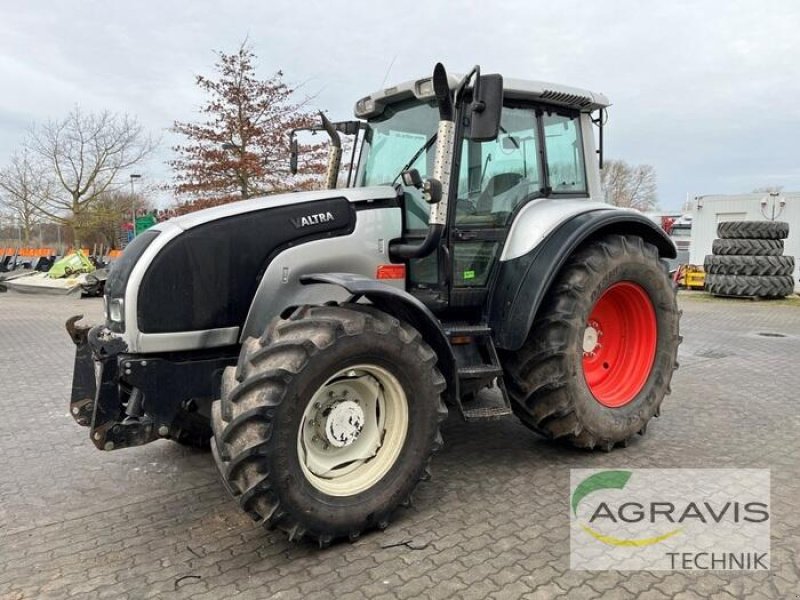 Traktor van het type Valtra M 150, Gebrauchtmaschine in Calbe / Saale (Foto 1)