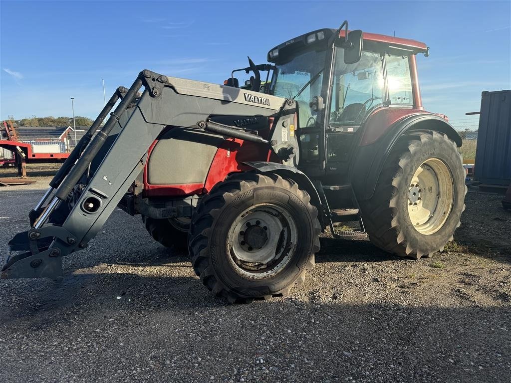 Traktor del tipo Valtra M120 Ålø Q55 Fr. læsser, Gebrauchtmaschine In Brørup (Immagine 6)