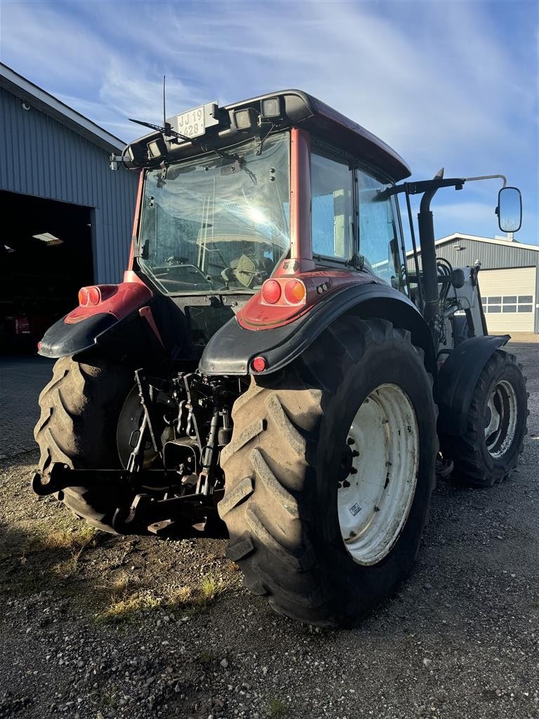 Traktor des Typs Valtra M120 Ålø Q55 Fr. læsser, Gebrauchtmaschine in Brørup (Bild 2)