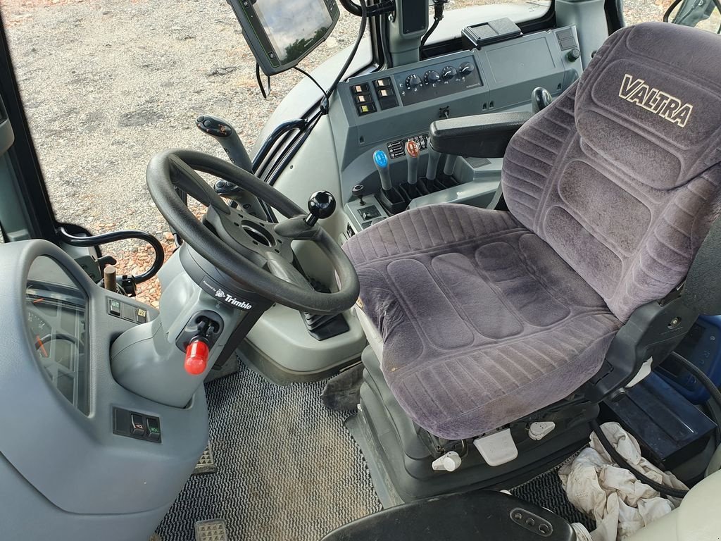 Traktor van het type Valtra N 101, Gebrauchtmaschine in JOZE (Foto 4)