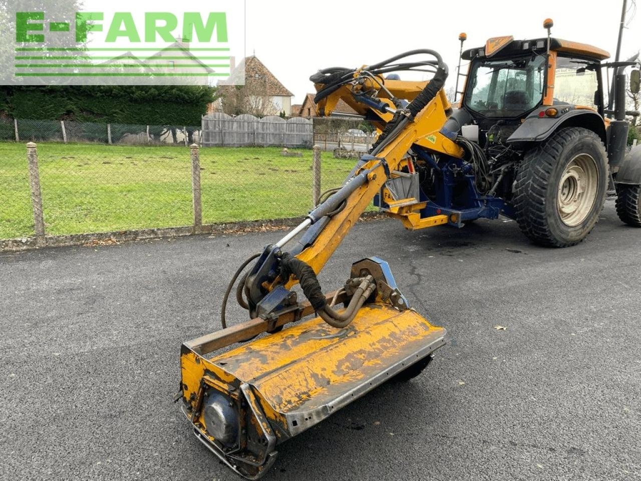 Traktor of the type Valtra n 103 hi.tech . destockage, Gebrauchtmaschine in Ytrac (Picture 11)