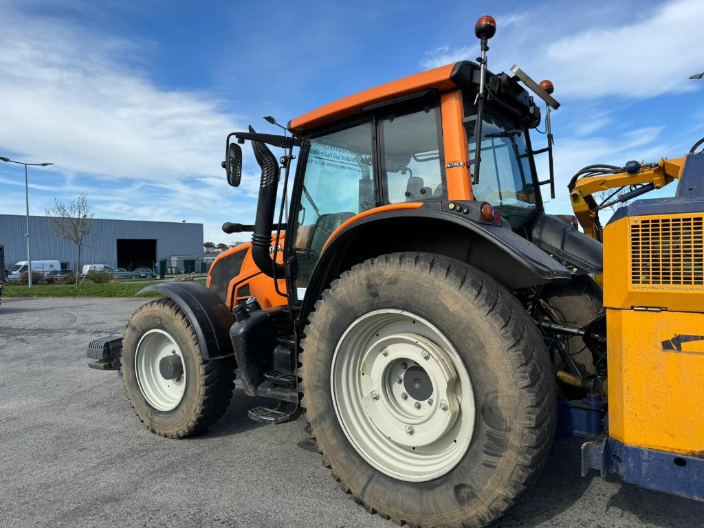 Traktor del tipo Valtra N 103 HI.TECH . DESTOCKAGE, Gebrauchtmaschine en UZERCHE (Imagen 7)